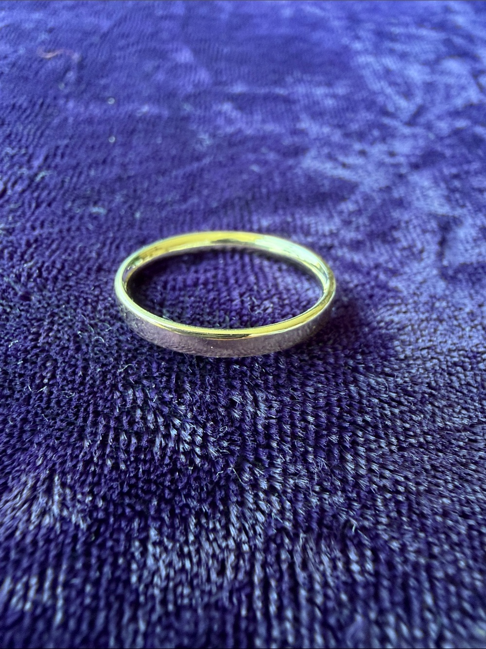 Final price Solid 10K gold contemporary minimalist stacking band ring, size 5